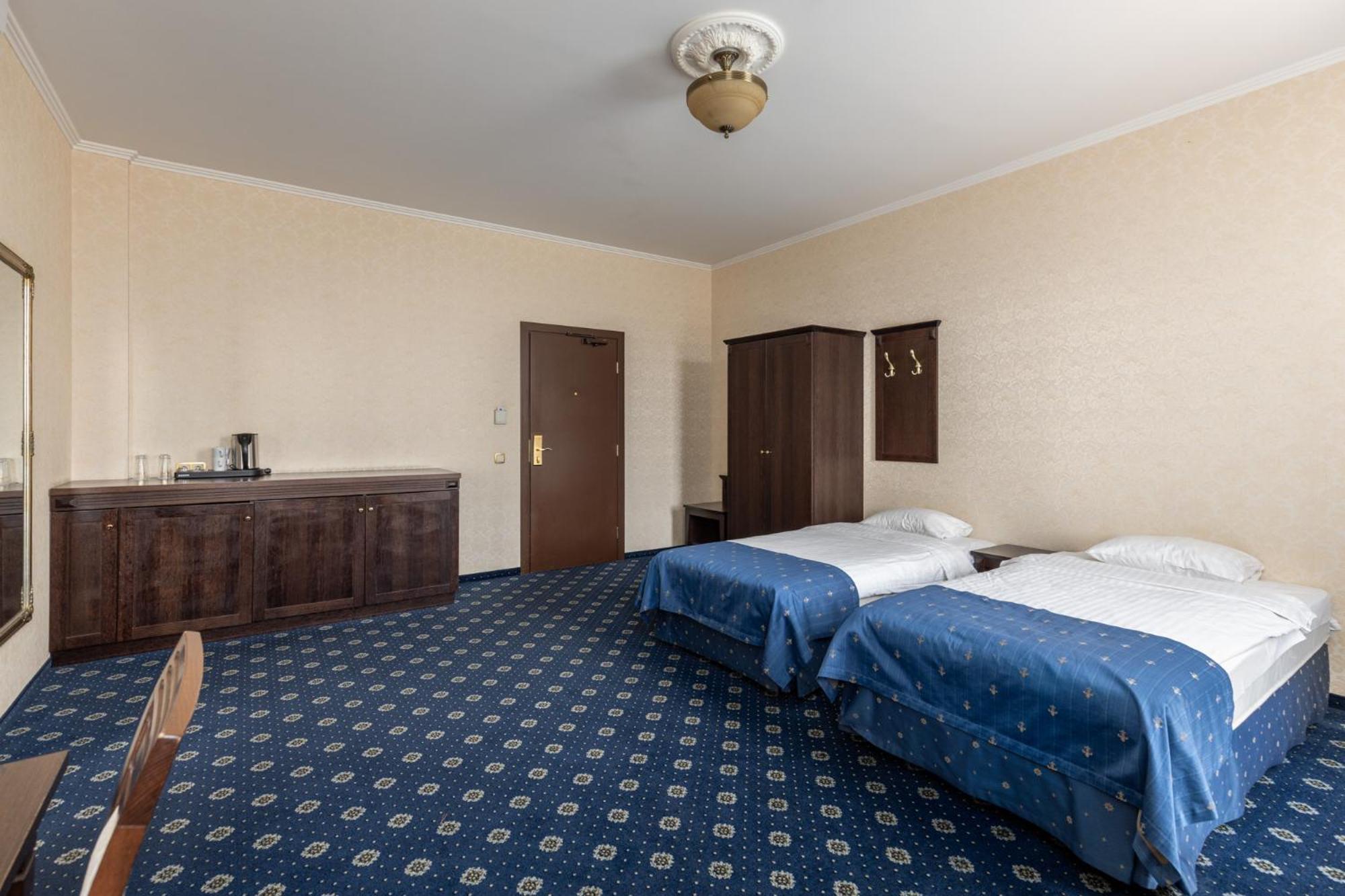 Gertrude Self Check-in Hotell
